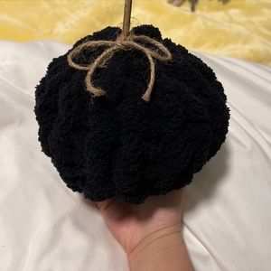 Small Black Chunky Pumpkin